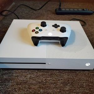 Xbox one s Battle field 1 edition 500gb